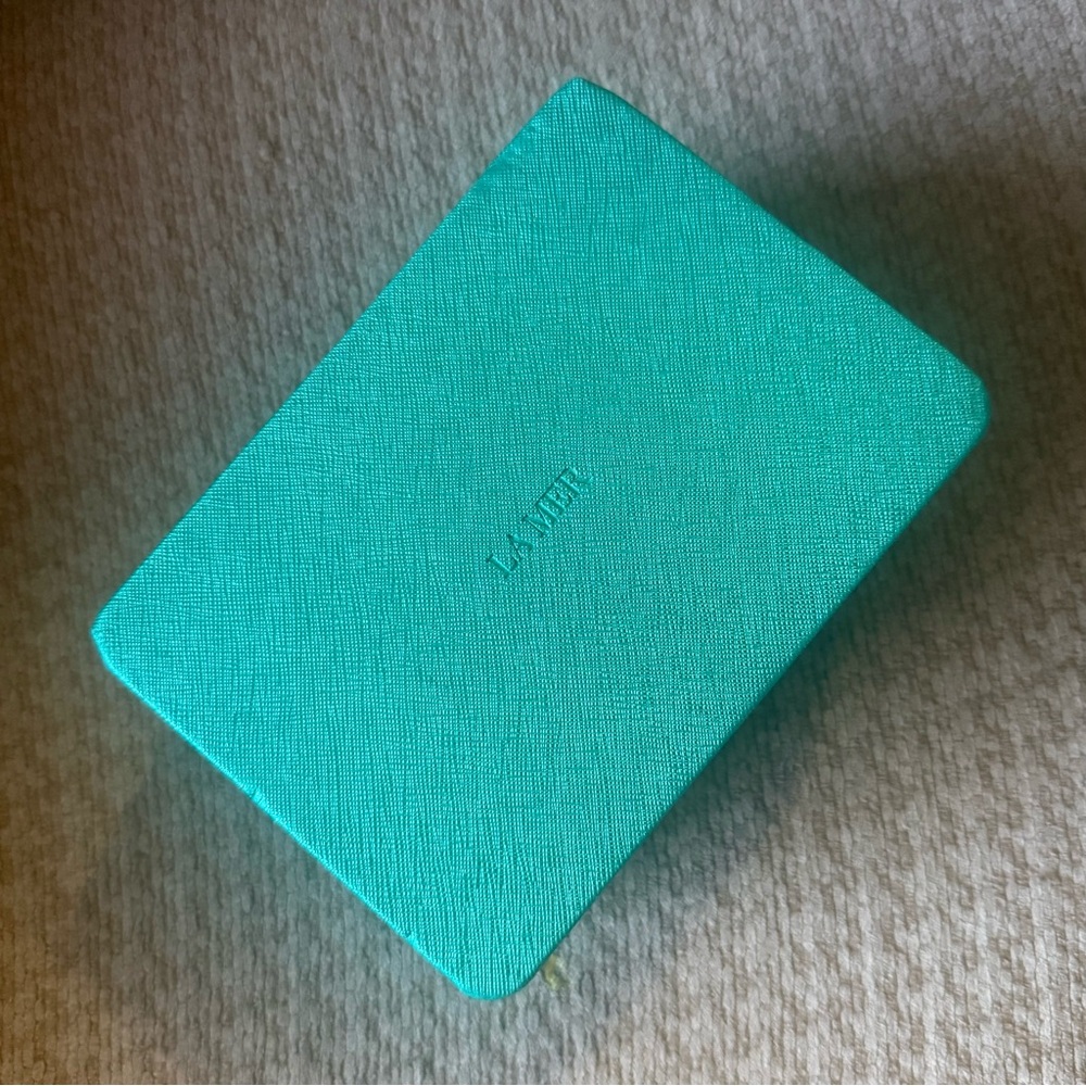 LA MER Aqua Velvet Hinged Storage Box